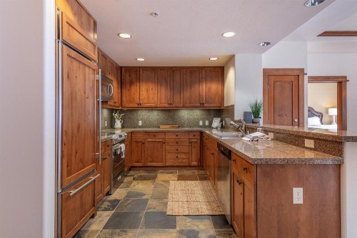 Ski-in/Ski-out Village at Northstar Residence! - 310 Iron Horse South - image 17