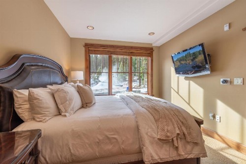 Ski-in/Ski-out Village at Northstar Residence! - 310 Iron Horse South - image 28