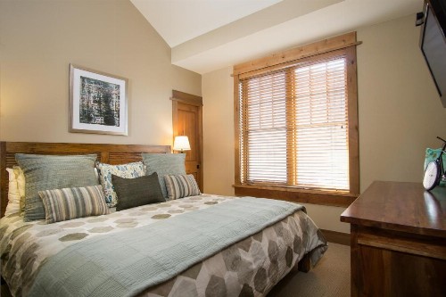 2 Bedrooms w/ Large Loft + 2.5 Baths - Sleeps 8. Free Grocery Delivery! - image 36