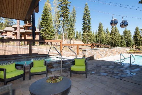 Luxury 4BD True Ski-In/Ski-Out Mid-Mountain Residence - Stellar Northstar - image 39