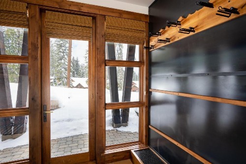 Luxury 4BD True Ski-In/Ski-Out Mid-Mountain Residence - Trailside Northstar - image 44