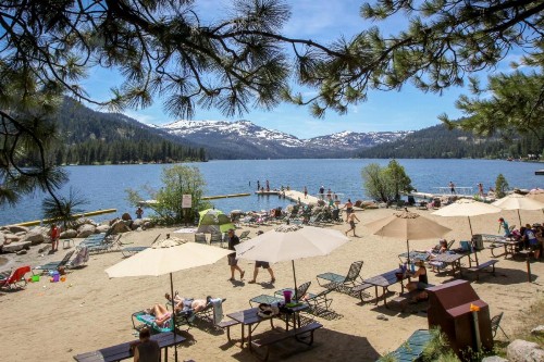 Classic Donner Lake View Cabin - image 5