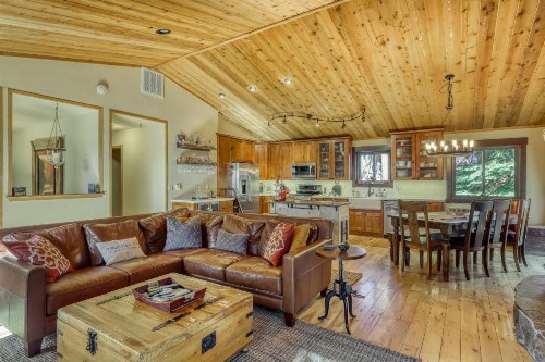 Tastefully-Updated Classic Tahoe Family Home - image 6