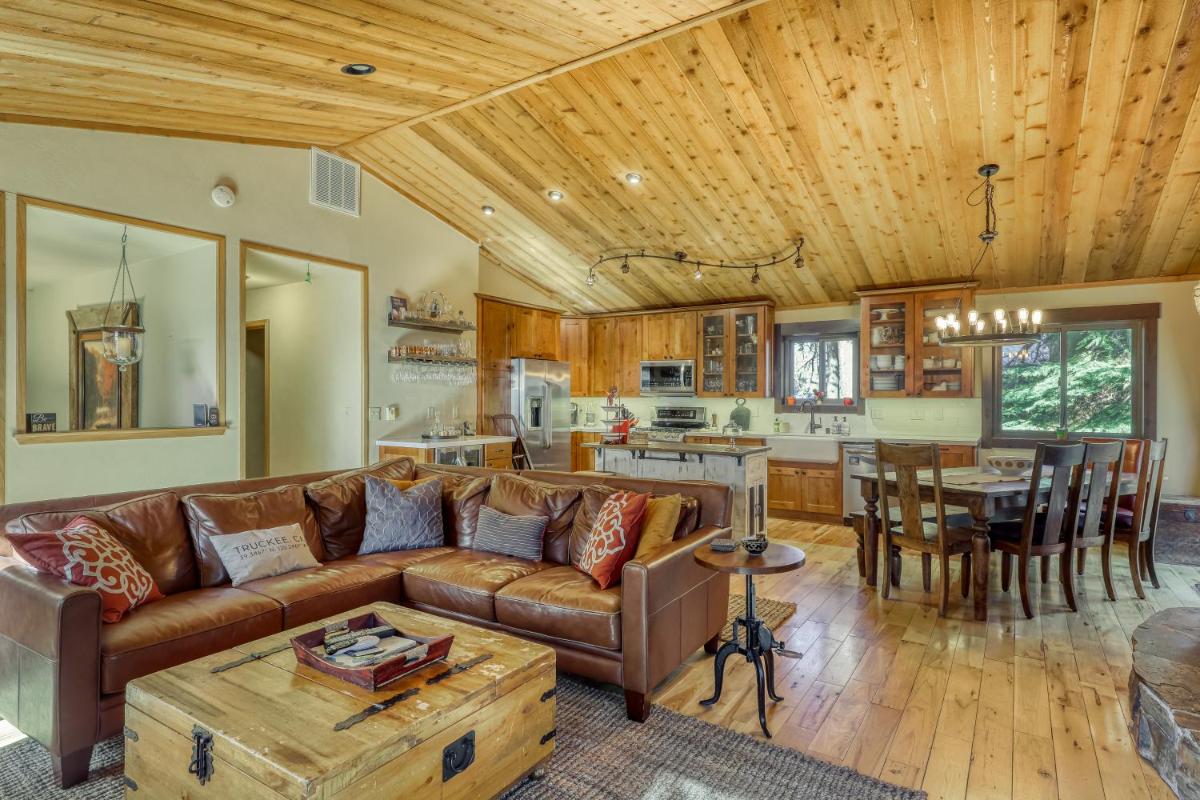 Tastefully-Updated Classic Tahoe Family Home - image 6