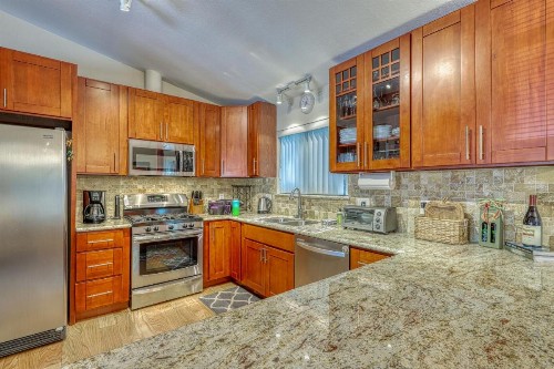 Tasteful Truckee Cabin - image 11