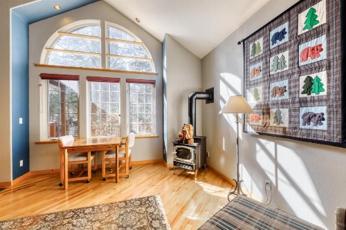 Comfortable and Cozy Tahoe Donner Home - image 3
