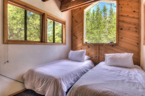 Northwoods Hangout - image 5