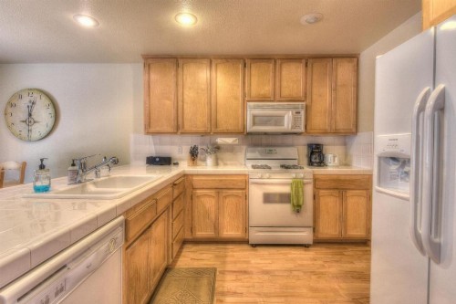 Shady Maple Retreat - image 9