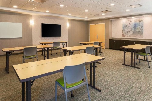 SpringHill Suites by Marriott Truckee - image 30