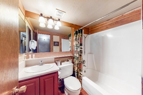 Aspen Grove Getaway - image 9