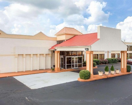 Econo Lodge Stone Mountain - image 5