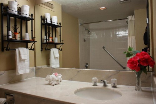 Ramada by Wyndham Viscount Suites Tucson East - image 29