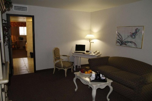 Ramada by Wyndham Viscount Suites Tucson East - image 42