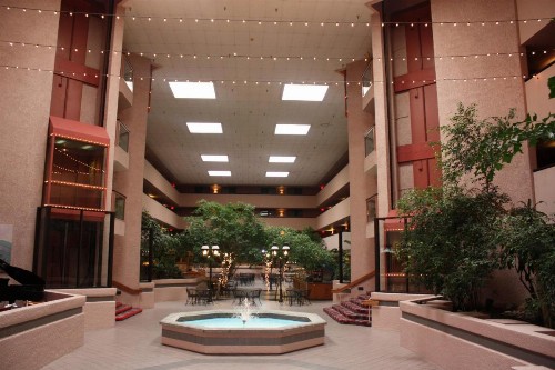Ramada by Wyndham Viscount Suites Tucson East - image 9
