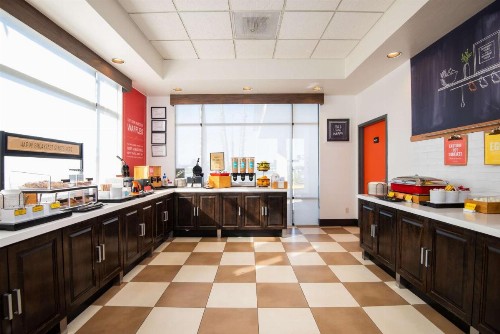 Hampton Inn Tucson-Airport - image 17