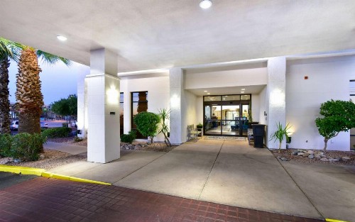 Hampton Inn Tucson-Airport - image 2