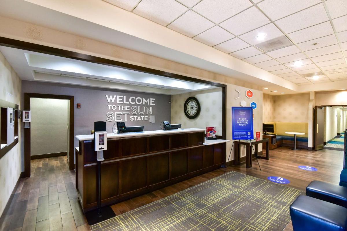 Hampton Inn Tucson-Airport - image 6