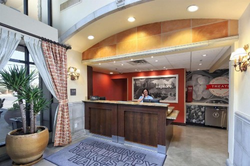 Hampton Inn & Suites Tucson Mall - image 21