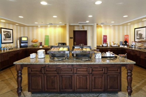 Hampton Inn & Suites Tucson Mall - image 23