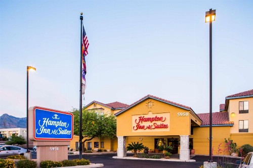 Hampton Inn & Suites Tucson Mall - image 34