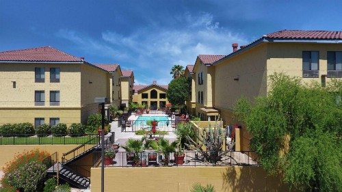 Hampton Inn & Suites Tucson Mall - image 4