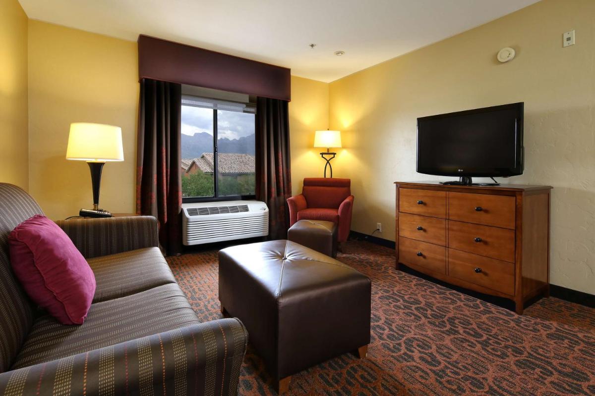 Hampton Inn & Suites Tucson Mall - image 7