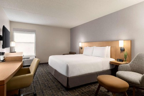 Hyatt Place Tucson Central - image 11