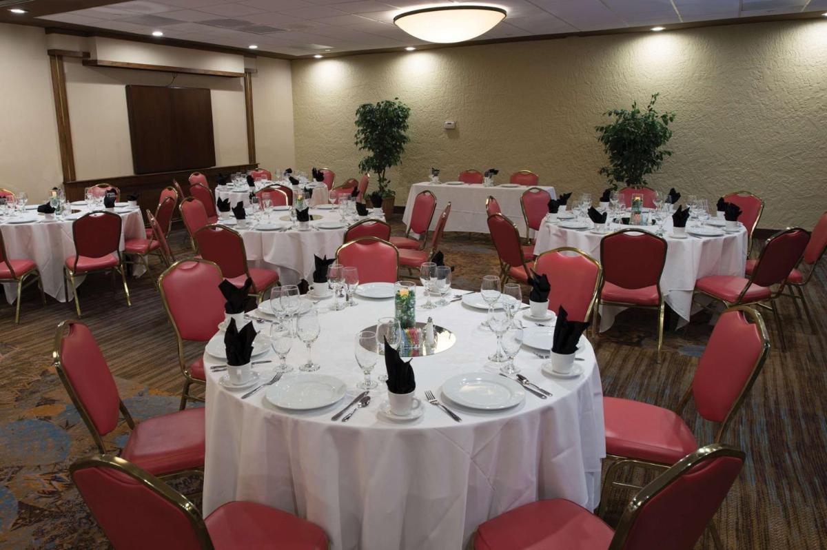 DoubleTree Suites by Hilton Tucson-Williams Center - image 3