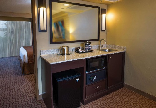DoubleTree Suites by Hilton Tucson-Williams Center - image 43