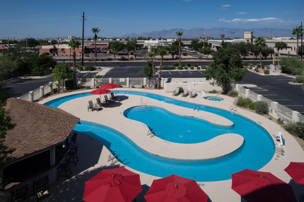Hilton Garden Inn Tucson Airport - image 7