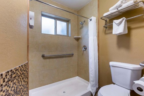 Best Western Royal Sun Inn & Suites - image 17