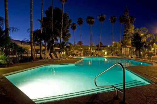 Ramada by Wyndham Tucson - image 13