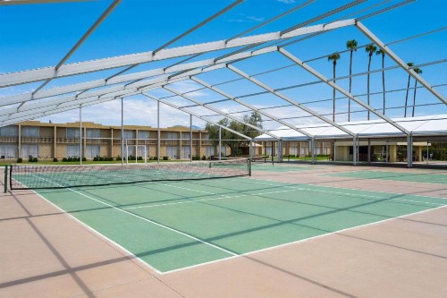 Ramada by Wyndham Tucson - image 17