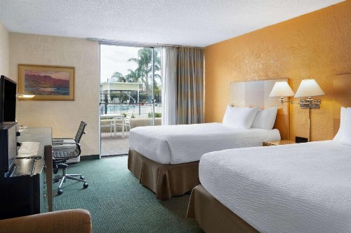 Ramada by Wyndham Tucson - image 40