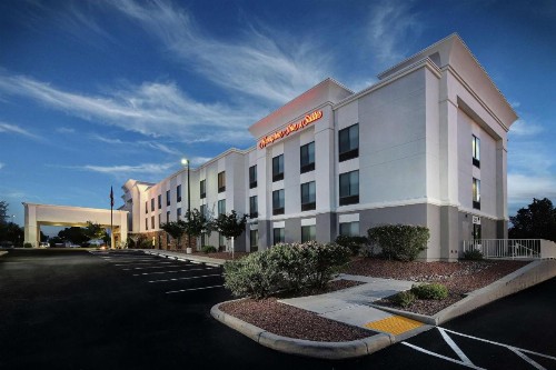 Hampton Inn & Suites Tucson East - image 11