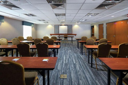 Hampton Inn & Suites Tucson East - image 12