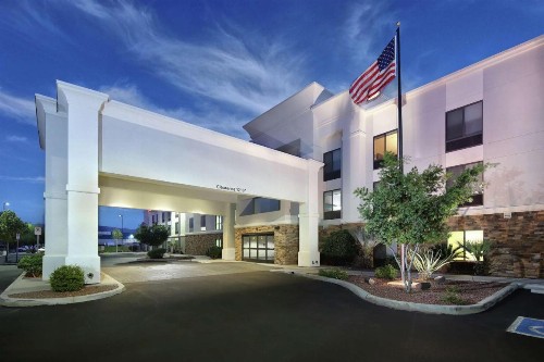 Hampton Inn & Suites Tucson East - image 16