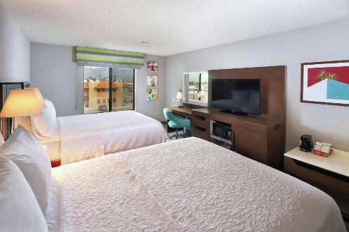 Hampton Inn & Suites Tucson East - image 20