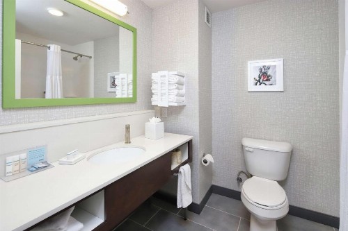 Hampton Inn & Suites Tucson East - image 24