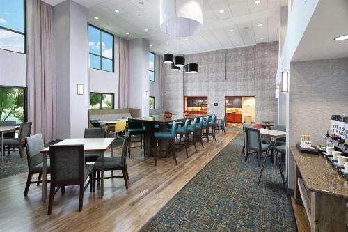 Hampton Inn & Suites Tucson East - image 4