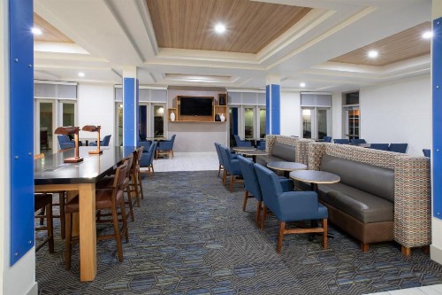 Holiday Inn Express Hotel & Suites Tucson an IHG Hotel - image 17