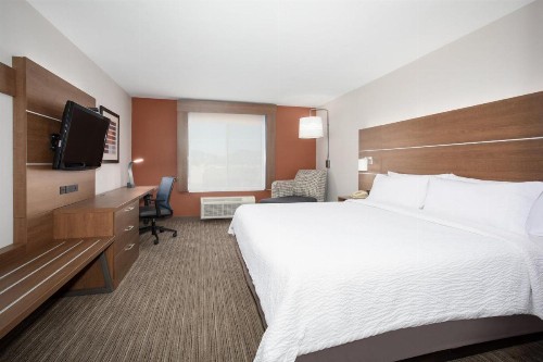 Holiday Inn Express Hotel & Suites Tucson an IHG Hotel - image 19