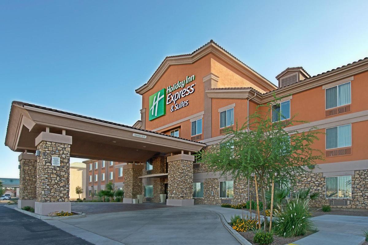 Holiday Inn Express Hotel & Suites Tucson an IHG Hotel - image 2