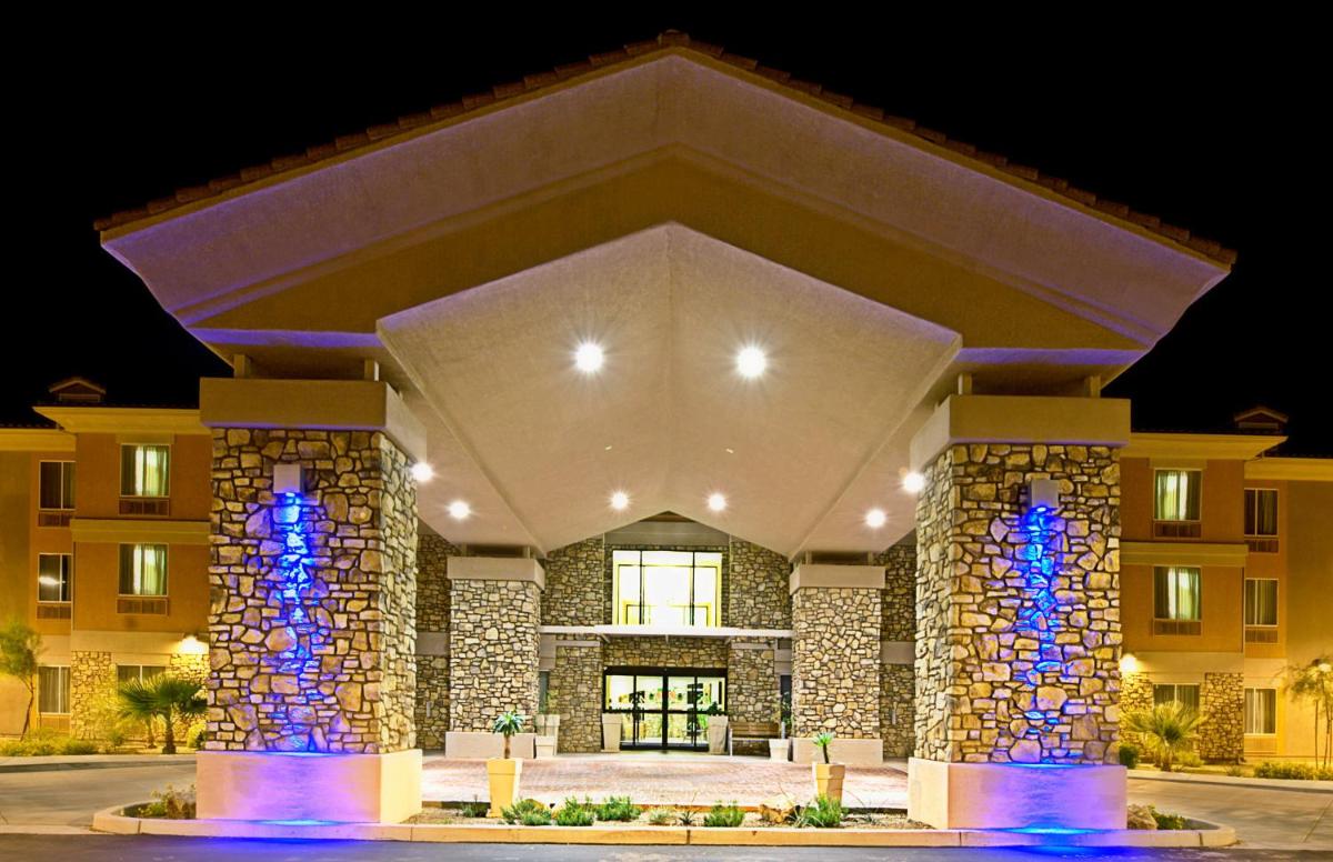 Holiday Inn Express Hotel & Suites Tucson an IHG Hotel - image 4