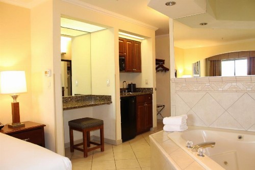 Holiday Inn Express Hotel & Suites Tucson Mall an IHG Hotel - image 44