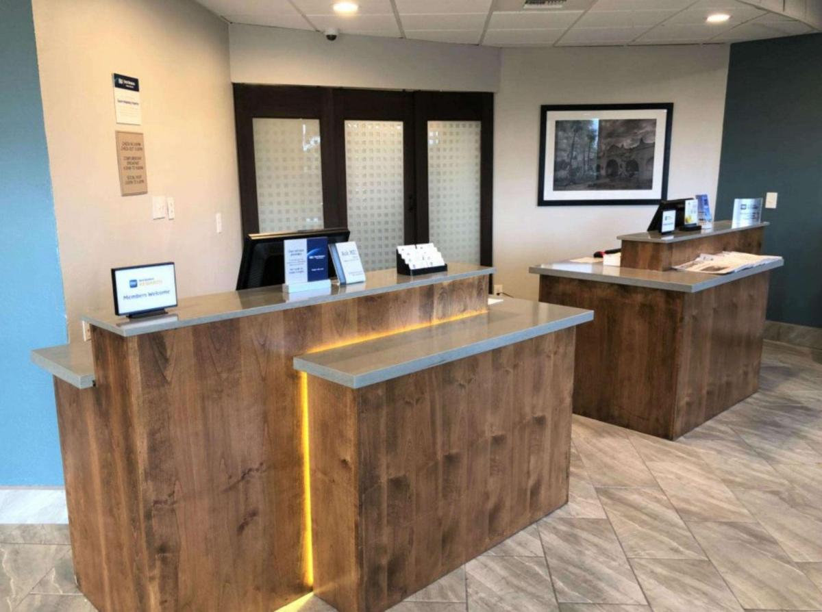 Best Western InnSuites Tucson Foothills Hotel & Suites - image 7