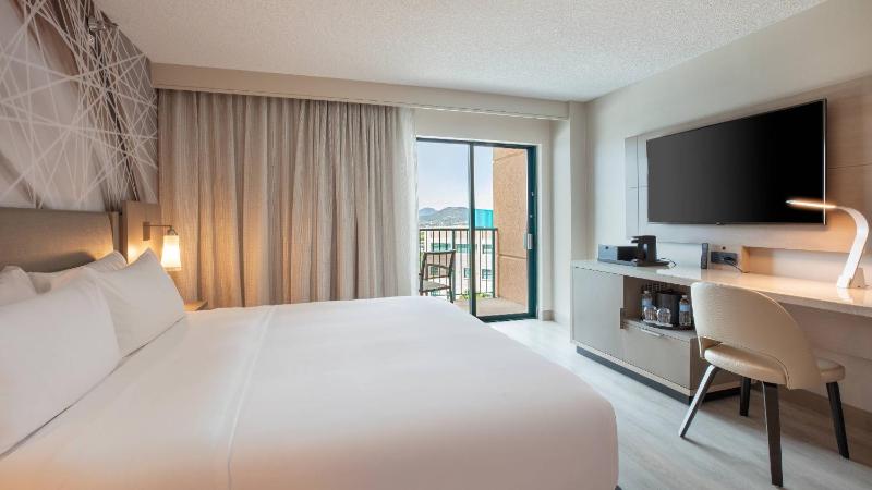 Tucson Marriott University Park - image 6