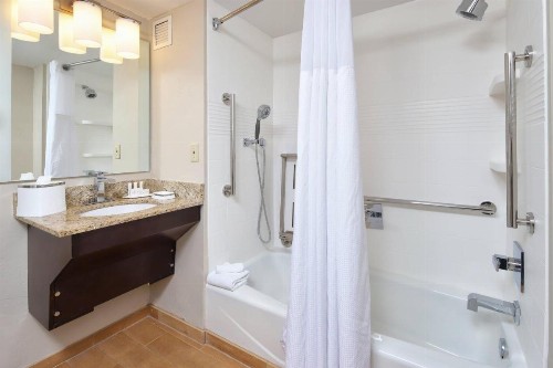 TownePlace Suites Tucson - image 15