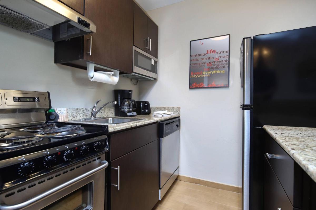 TownePlace Suites Tucson - image 5
