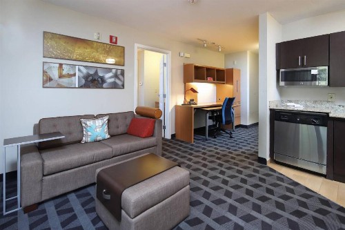 TownePlace Suites Tucson - image 7